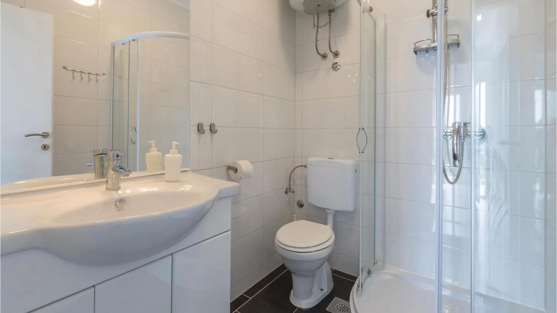 1 Bedroom Amazing Apartment In Porec