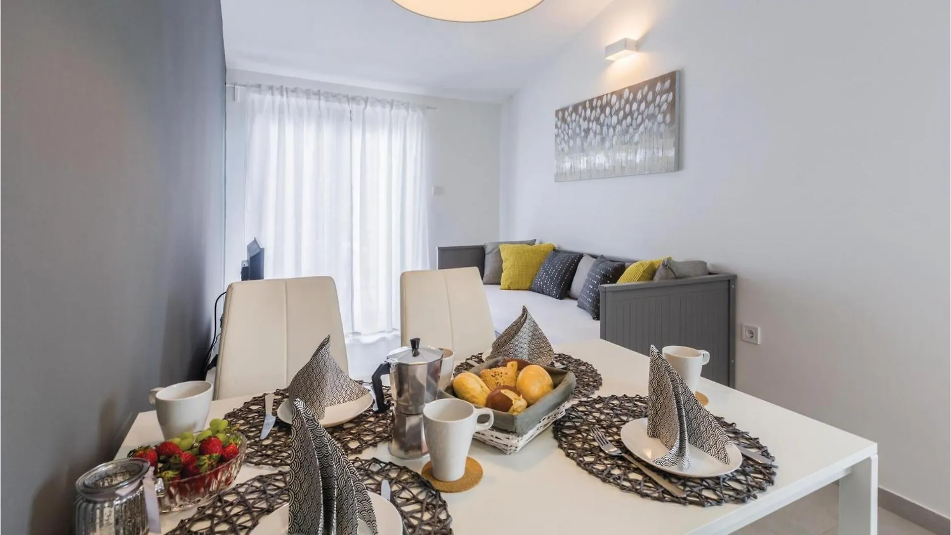 1 Bedroom Amazing Apartment In Porec